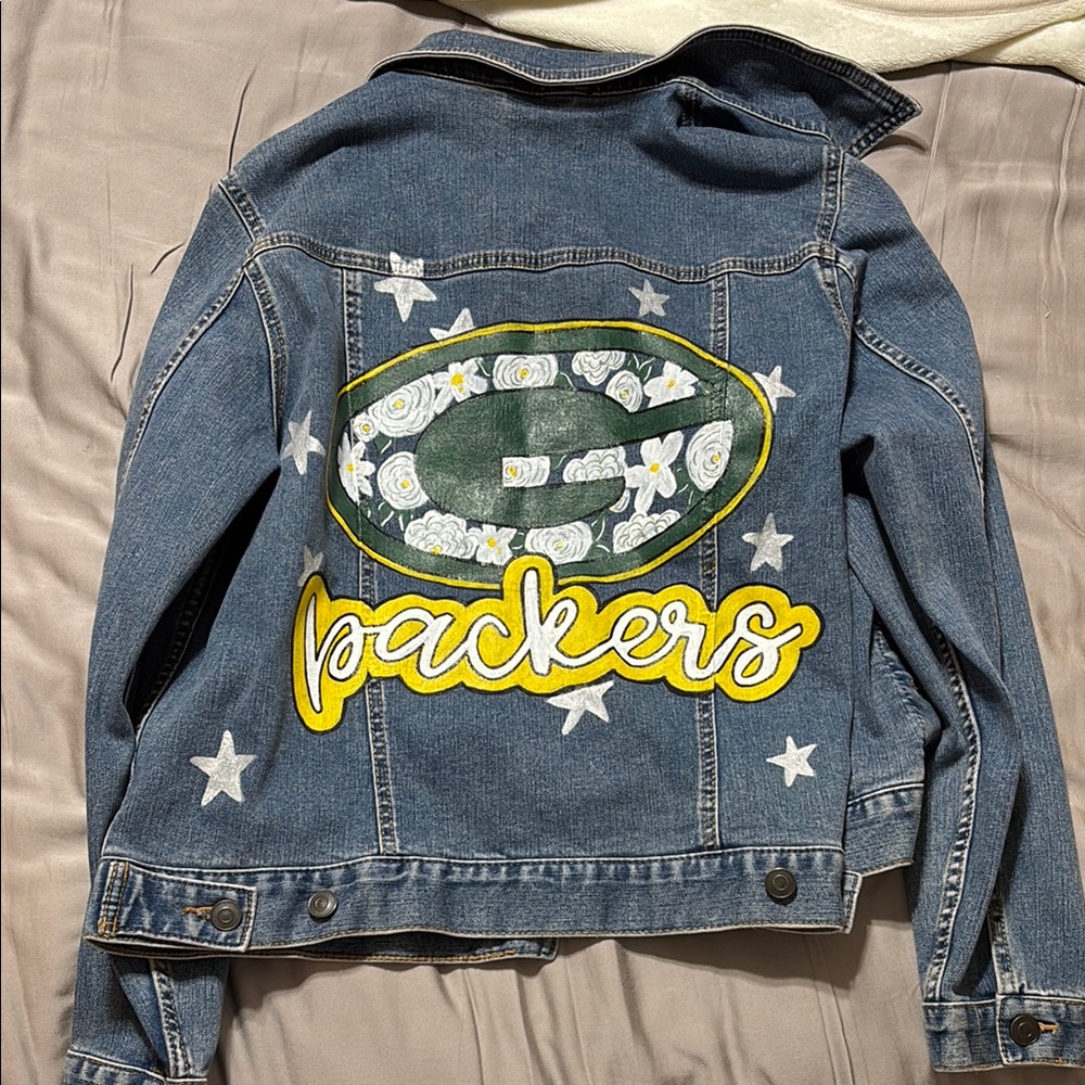 🆕 Custom Painted Green Bay Packers Denim Jacket
